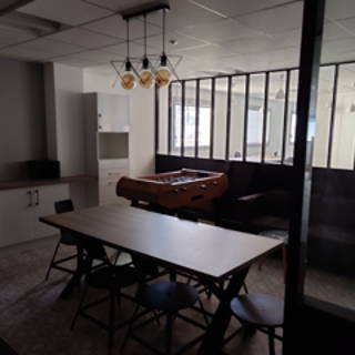 Open Space  40 postes Coworking Rue Diderot Nanterre 92000 - photo 9